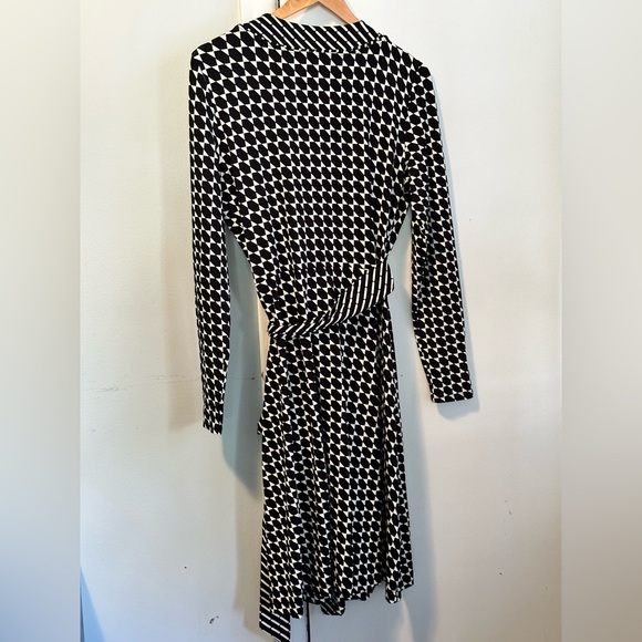 Banana Republic wrap dress. - Picture 4 of 4